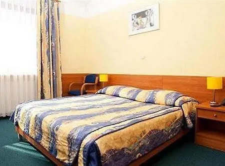 Polin*** Hotel